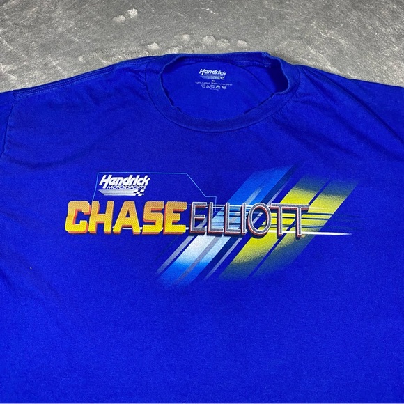 Chase Elliott T-Shirt Men’s XL NASCAR Wrap Around Short Sleeve Crew Graphic Tee - Picture 3 of 10